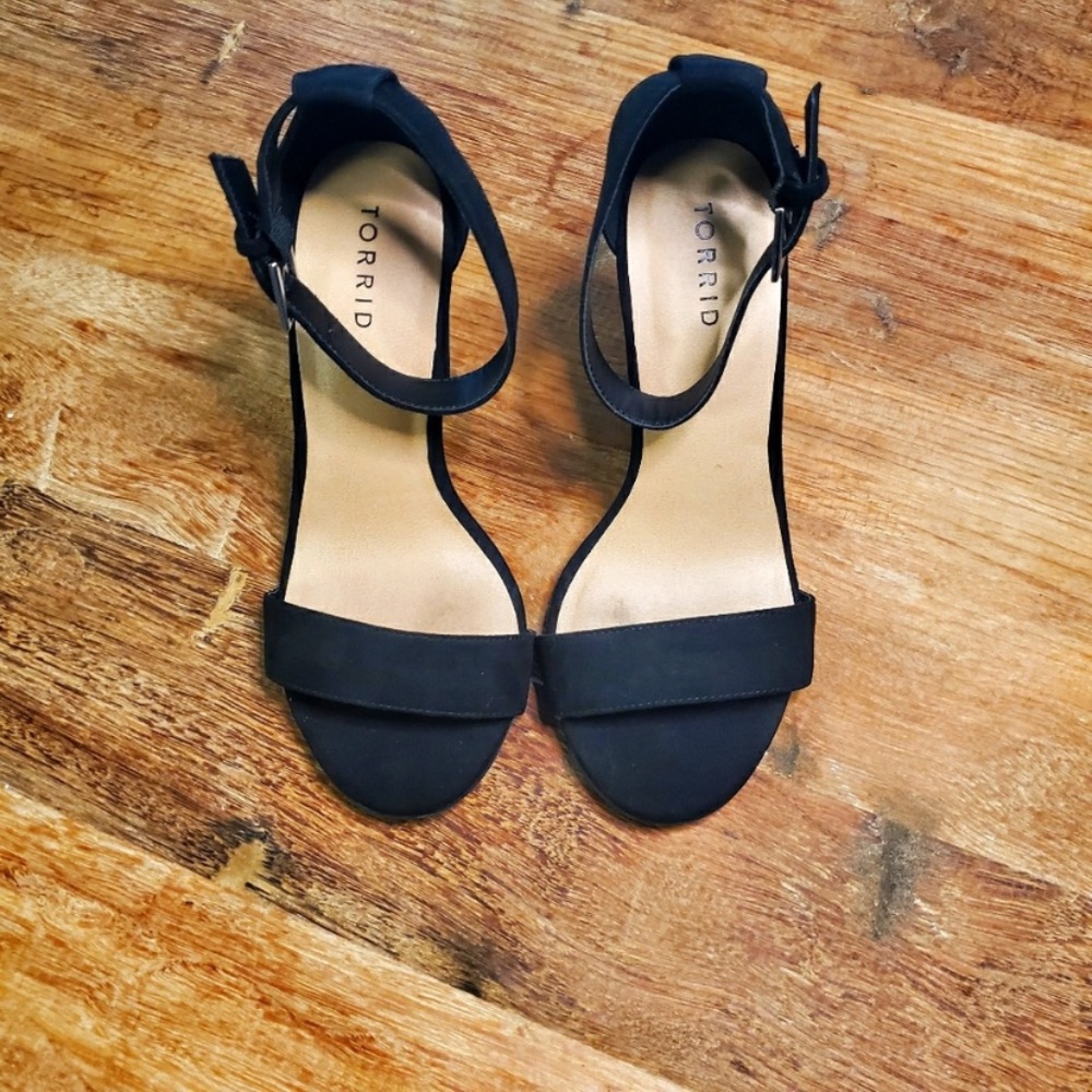 4 inch heels & wide width